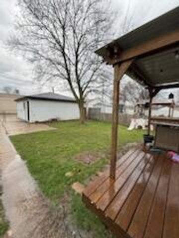 6725 Verona COURT, Milwaukee, WI 53219