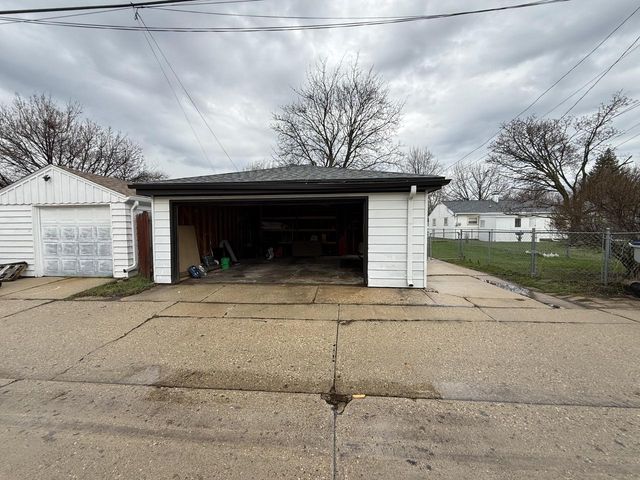 6725 Verona COURT, Milwaukee, WI 53219