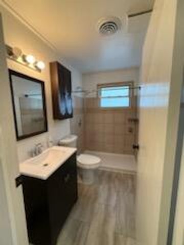 6725 Verona COURT, Milwaukee, WI 53219