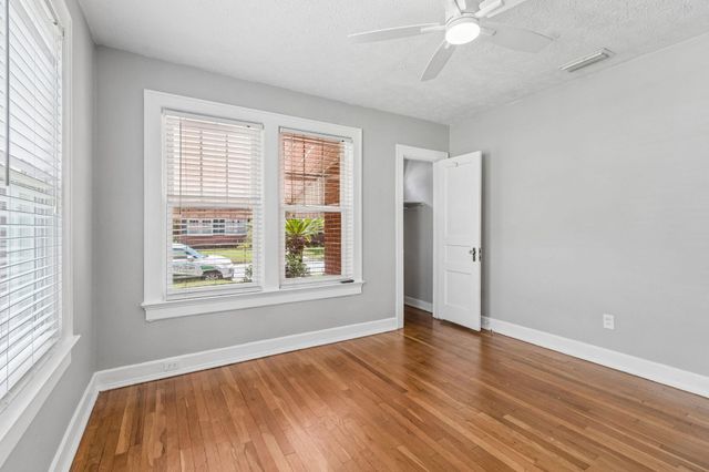 1605 Felch Ave, Jacksonville, FL 32207