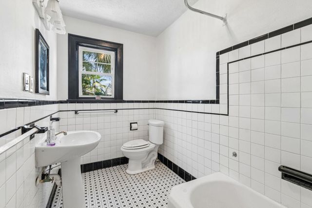 1605 Felch Ave, Jacksonville, FL 32207