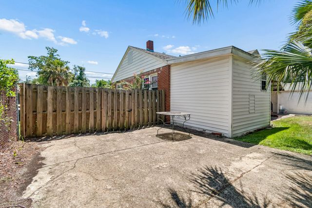 1605 Felch Ave, Jacksonville, FL 32207