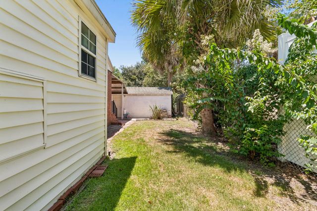 1605 Felch Ave, Jacksonville, FL 32207