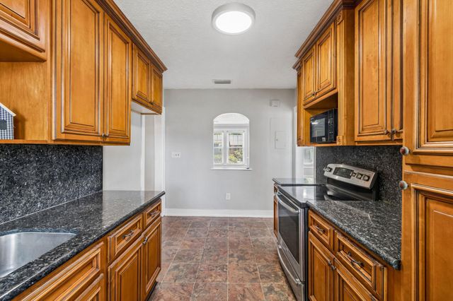 1605 Felch Ave, Jacksonville, FL 32207