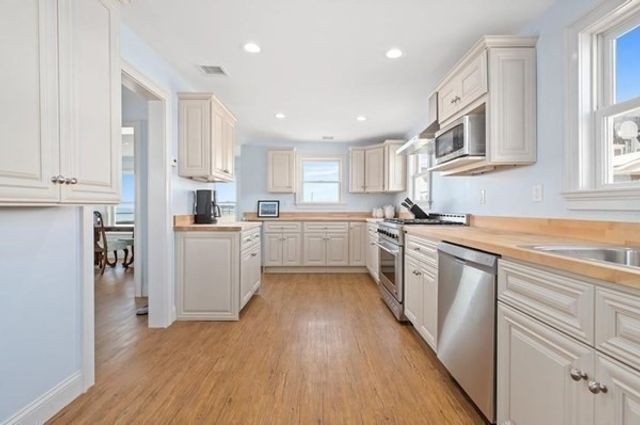 62 Glades Road, Scituate, MA 02060