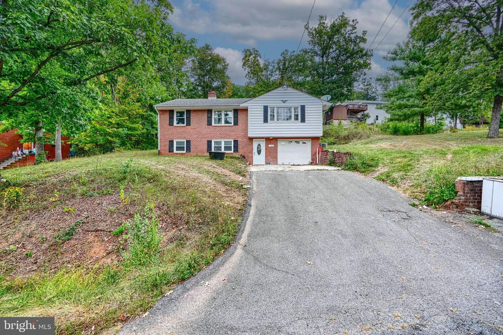 11810 BAYBERRY AVE, Cumberland, MD 21502