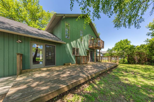 421 10th Avenue SE, Faribault, MN 55021