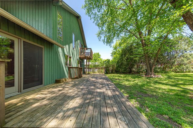 421 10th Avenue SE, Faribault, MN 55021