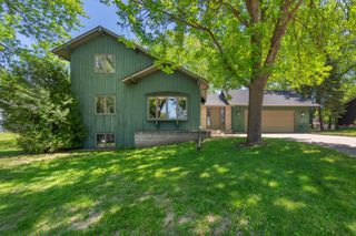 421 10th Avenue SE, Faribault, MN 55021