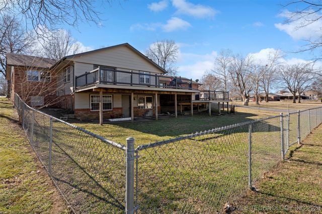 17837 E Brady Street, Catoosa, OK 74015