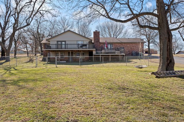 17837 E Brady Street, Catoosa, OK 74015