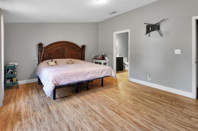 2525 VISTA PARK DRIVE, Deland, FL 32724