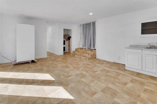 2525 VISTA PARK DRIVE, Deland, FL 32724