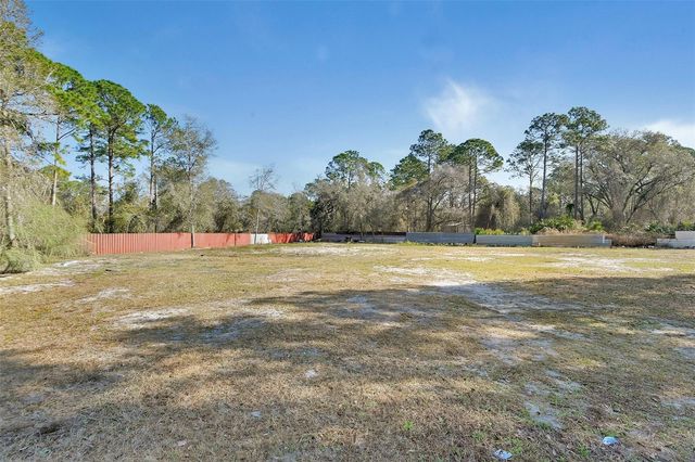 2525 VISTA PARK DRIVE, Deland, FL 32724