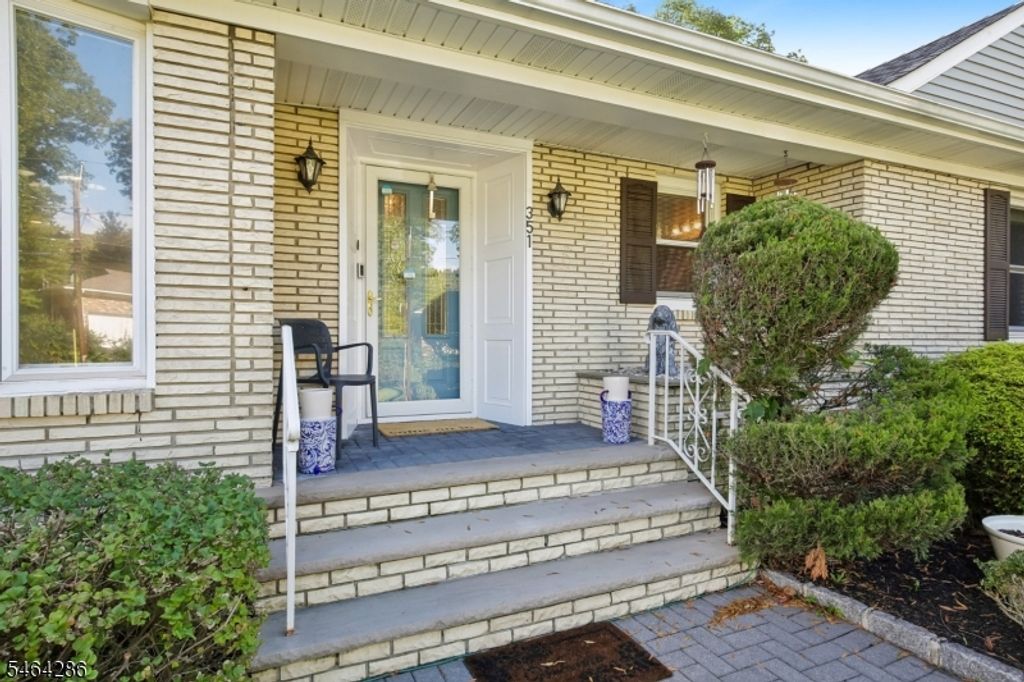 351 Old Tote Rd, Mountainside Boro, NJ 07092 — photo 4