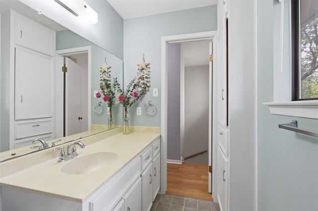 105 Norwood DR B, Georgetown, TX 78628