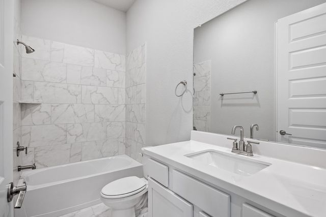3301 Shelton Dr, Kerrville, TX 78028