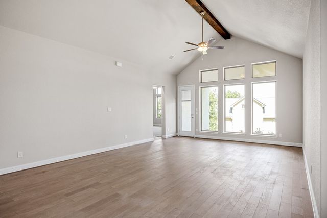 3301 Shelton Dr, Kerrville, TX 78028