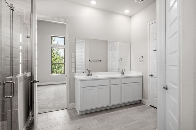 3301 Shelton Dr, Kerrville, TX 78028