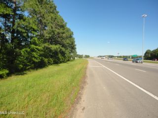 Lamar Poole Road, Ocean Springs, MS 39564