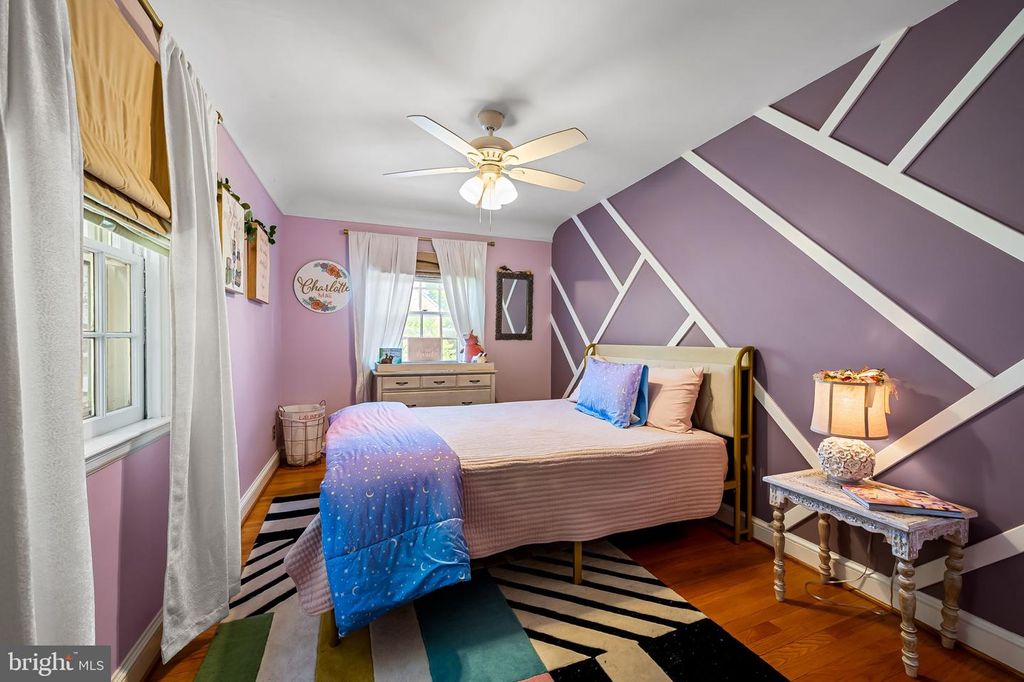 Image 28 of property listing at 212 SAINT DUNSTANS RD, Baltimore, MD 21212