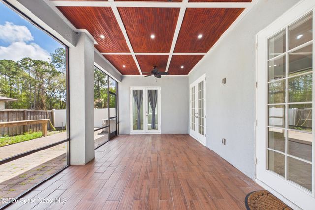 757 Donau Avenue NW, Palm Bay, FL 32907