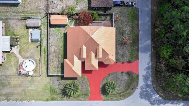 757 Donau Avenue NW, Palm Bay, FL 32907