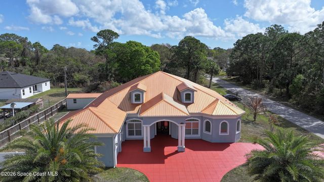 757 Donau Avenue NW, Palm Bay, FL 32907