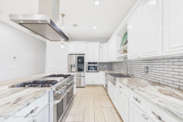 757 Donau Avenue NW, Palm Bay, FL 32907