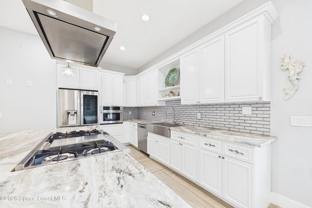 757 Donau Avenue NW, Palm Bay, FL 32907