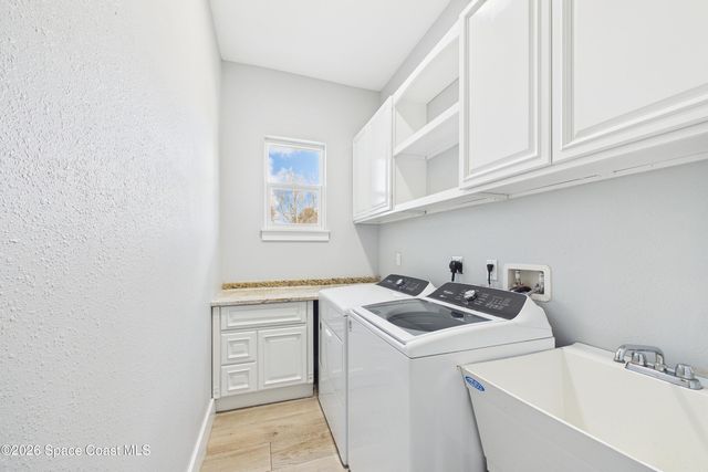 757 Donau Avenue NW, Palm Bay, FL 32907