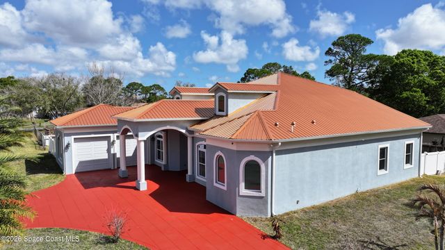 757 Donau Avenue NW, Palm Bay, FL 32907