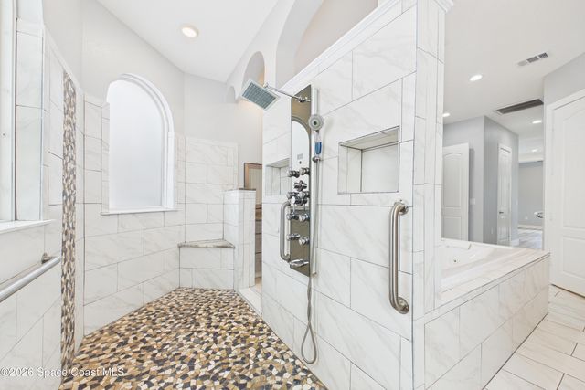 757 Donau Avenue NW, Palm Bay, FL 32907