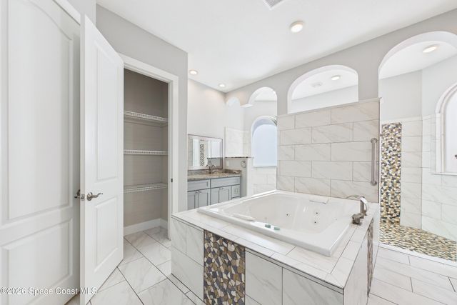 757 Donau Avenue NW, Palm Bay, FL 32907