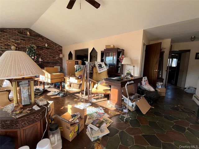 5 Louis Place, Nesconset, NY 11767