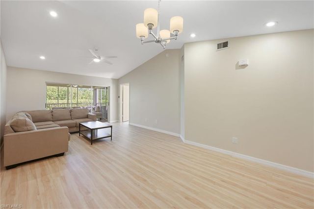 7756 Jewel LN 204, Naples, FL 34109