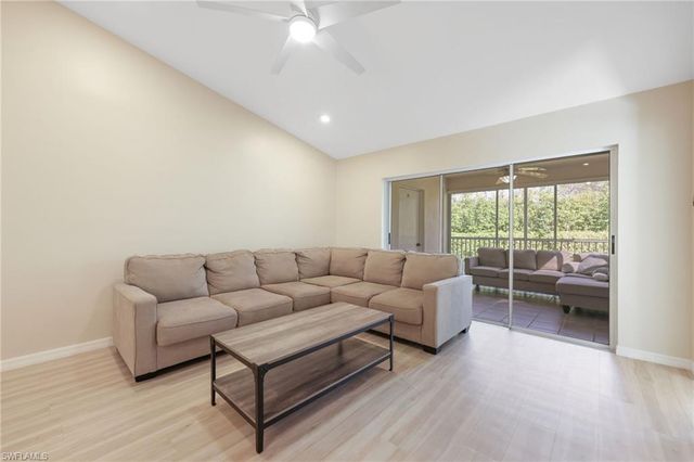 7756 Jewel LN 204, Naples, FL 34109