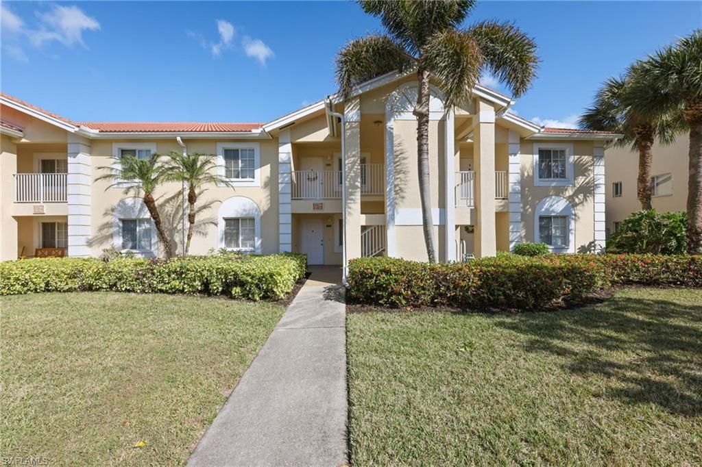 7756 Jewel LN 204, Naples, FL 34109