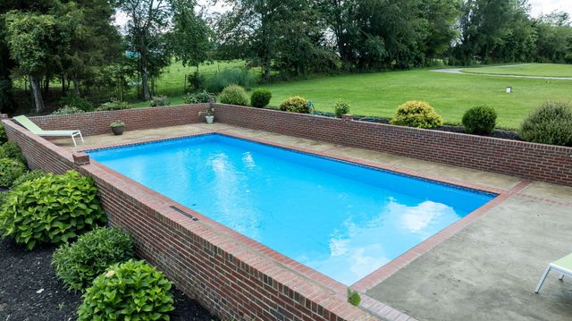 320 Alice Roy Road, Windsor, KY 42565
