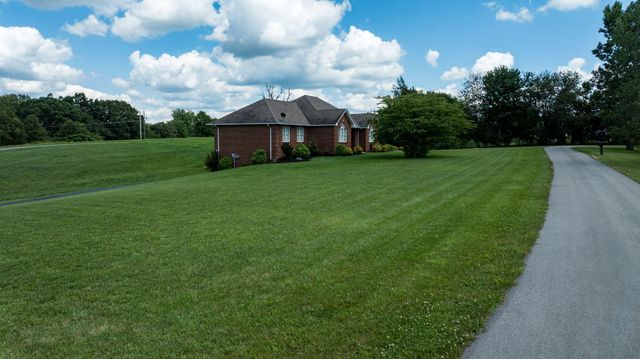 320 Alice Roy Road, Windsor, KY 42565
