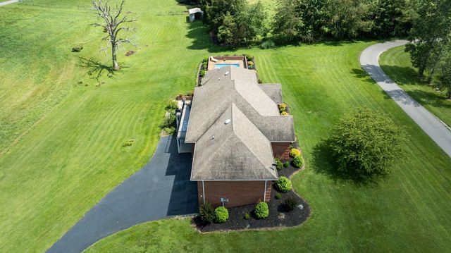 320 Alice Roy Road, Windsor, KY 42565