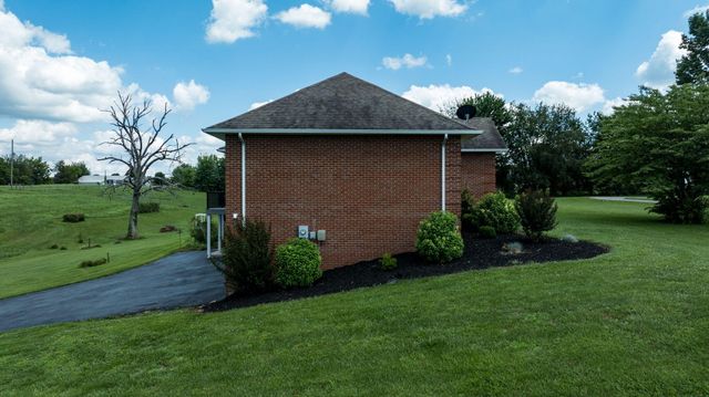 320 Alice Roy Road, Windsor, KY 42565