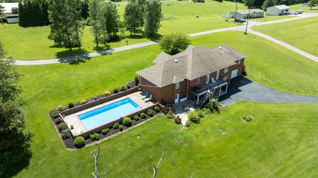 320 Alice Roy Road, Windsor, KY 42565