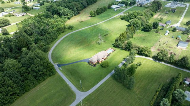 320 Alice Roy Road, Windsor, KY 42565