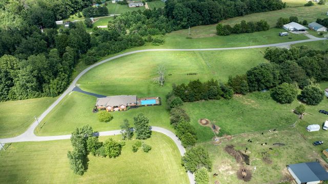 320 Alice Roy Road, Windsor, KY 42565