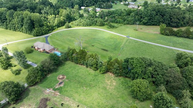 320 Alice Roy Road, Windsor, KY 42565