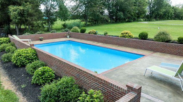 320 Alice Roy Road, Windsor, KY 42565
