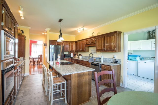 320 Alice Roy Road, Windsor, KY 42565
