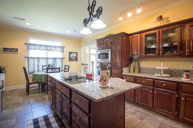 320 Alice Roy Road, Windsor, KY 42565