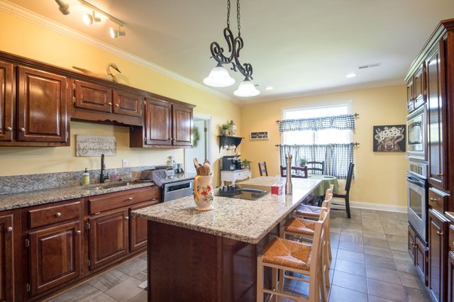 320 Alice Roy Road, Windsor, KY 42565
